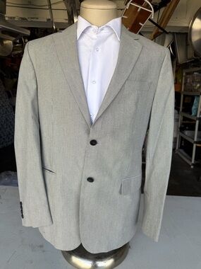 Men's Light Gray Two-Button Blazer - Classic Tailored Fit